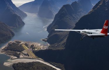 Real Journeys
Milford Sound – Fly, Scenic Cruise, Fly