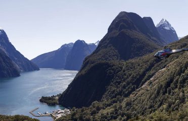 Heli Tours Queenstown
Stunning Milford Sound