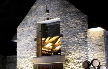 Queenstown Wine Trail
Private Twilight Food and Wine Experience