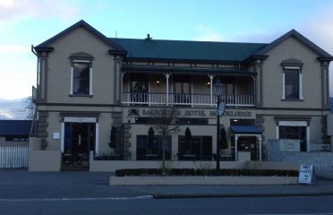 Hoofbeats Bar & Bistro