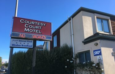 Courtesy Court Motel
